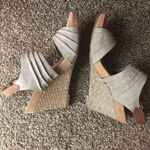 Grey aerosole wedges with brown leather straps